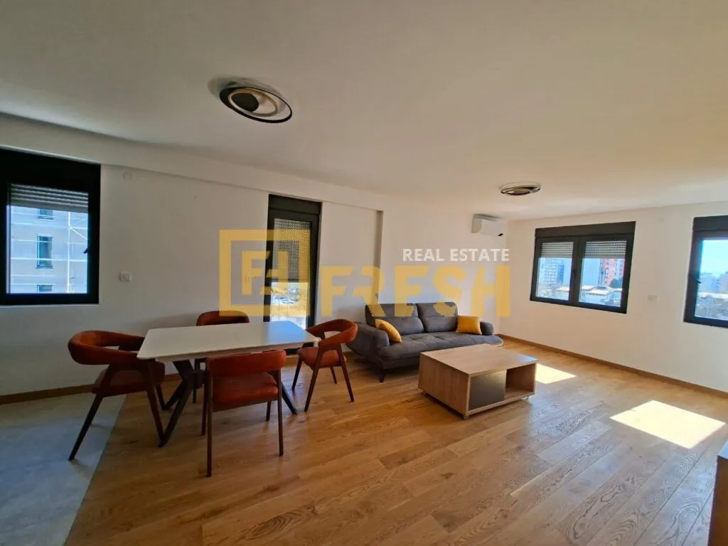 Prodaja, jednosoban stan, 56m², Tološi, Podgorica