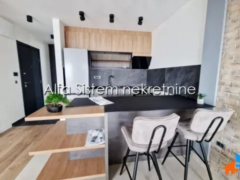 Izdavanje, trosoban stan, 90m², Uciteljsko Naselje, Zvezdara Sve Podlokacije - image 8
