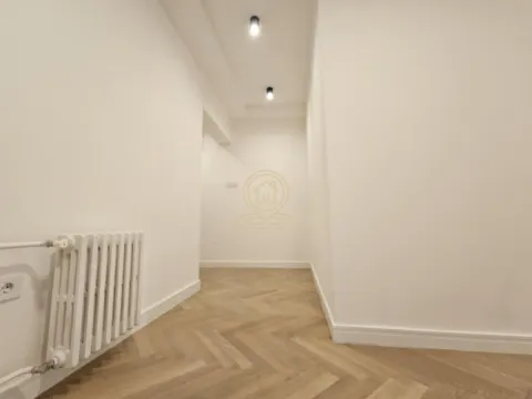 Prodaja, trosoban stan, 85m², Stari grad, Novi Sad - image 2