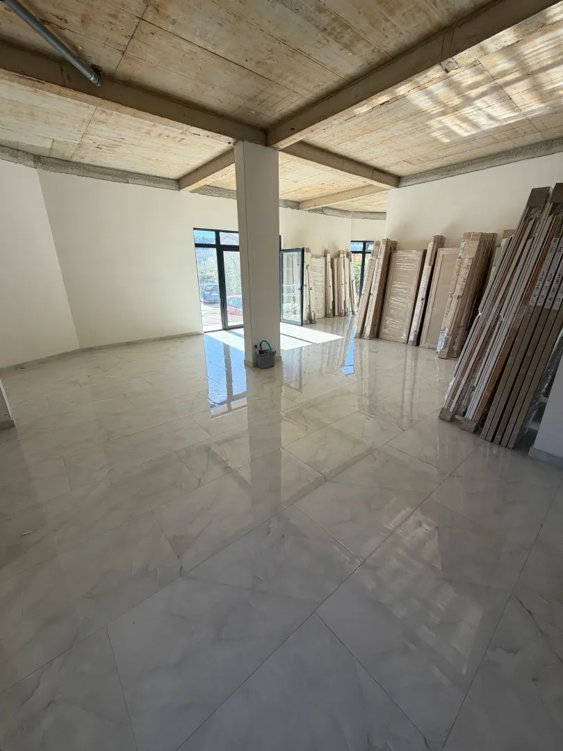 Sale, office space, 91m², Polje, Bar