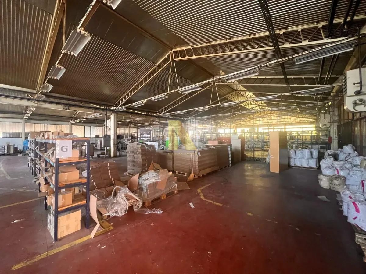 Rent, office space, 1000m², Bela Palanka, Srbija