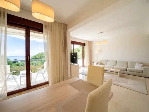 Sale, three bedroom apartment, 86m², Petrovac, Budva - image 7