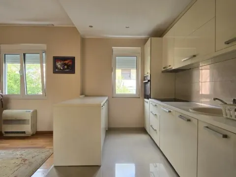 Sale, house, 276m², Gorica C, Podgorica - image 3