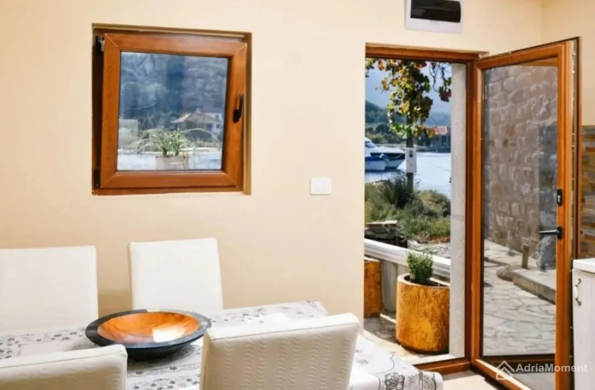 Prodaja, kuća, 114m², Tivat, Crna Gora