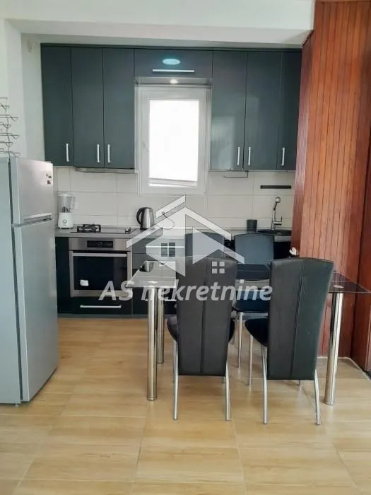 Rent, three bedroom apartment, 80m², Čukarica, Beograd