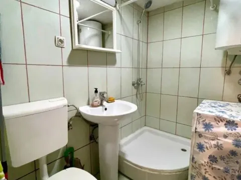 Prodaja, jednosoban stan, 17m², Centar, Podgorica - image 4