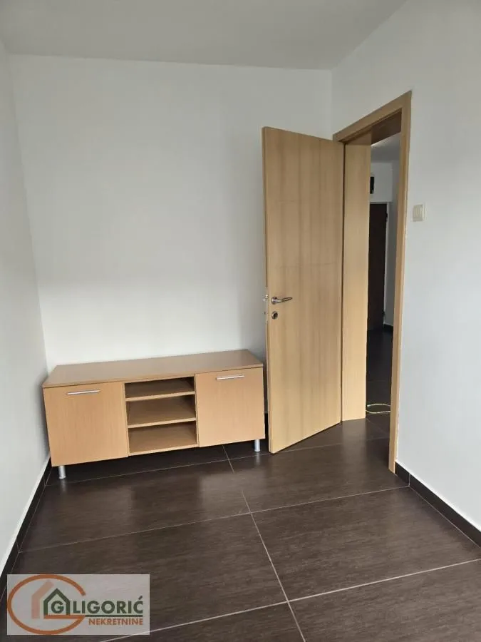 Rent, office space, 41m², Poštanska Štedionica, Palilula Sve Podlokacije