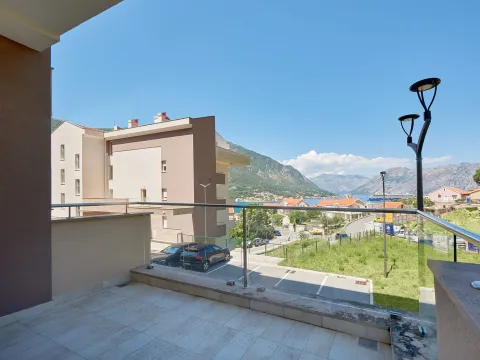 Sale, apartment, 60m², Dobrota, Kotor - image 9