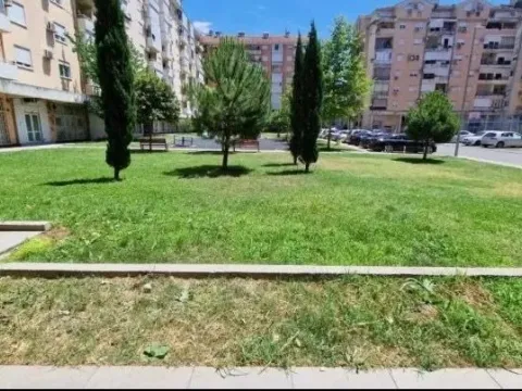 Rent, office space, 28m², Stari Aerodrom, Podgorica - image 6