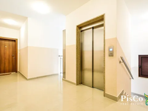 Sale, two bedroom apartment, 88m², Bečići, Budva - image 3