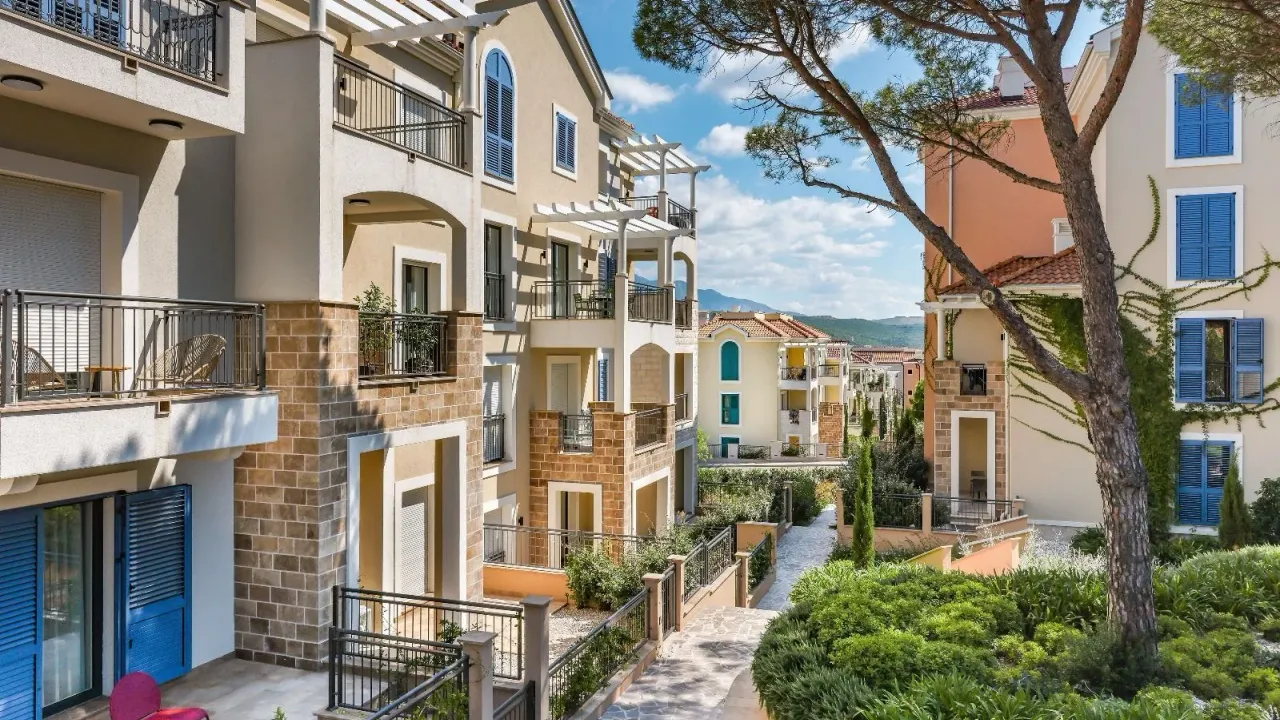 Sale, one bedroom apartment, 72m², Luštica, Tivat