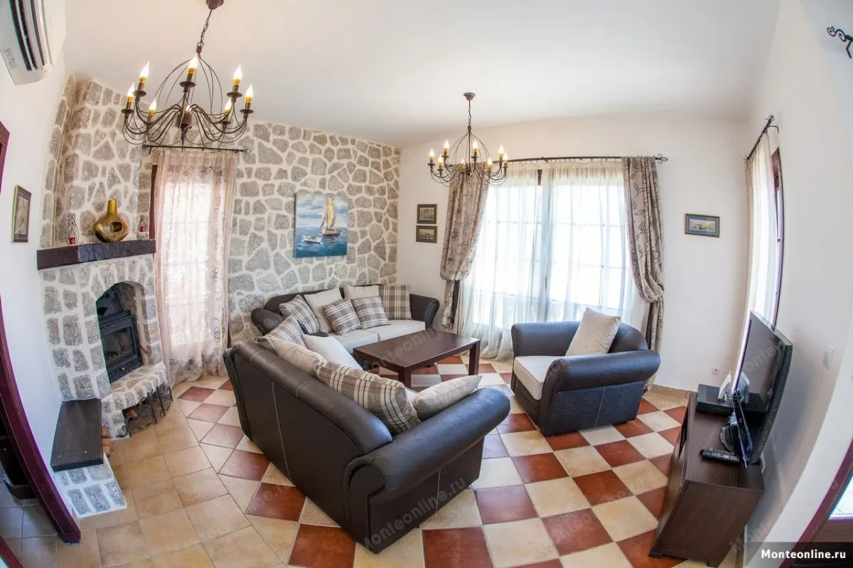 Prodaja, kuća, 235m², Kostanjica, Kotor