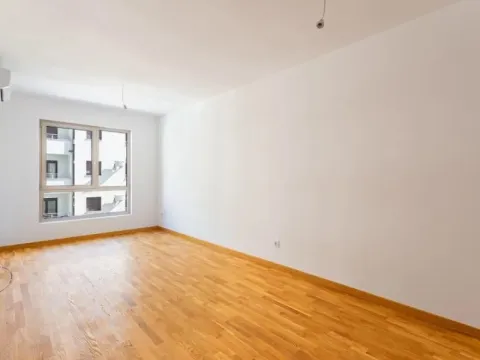 Sale, one bedroom apartment, 43m², Bečići, Budva - image 4