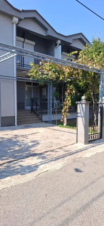 Izdavanje, jednosoban stan, 65m², Zabjelo, Podgorica
