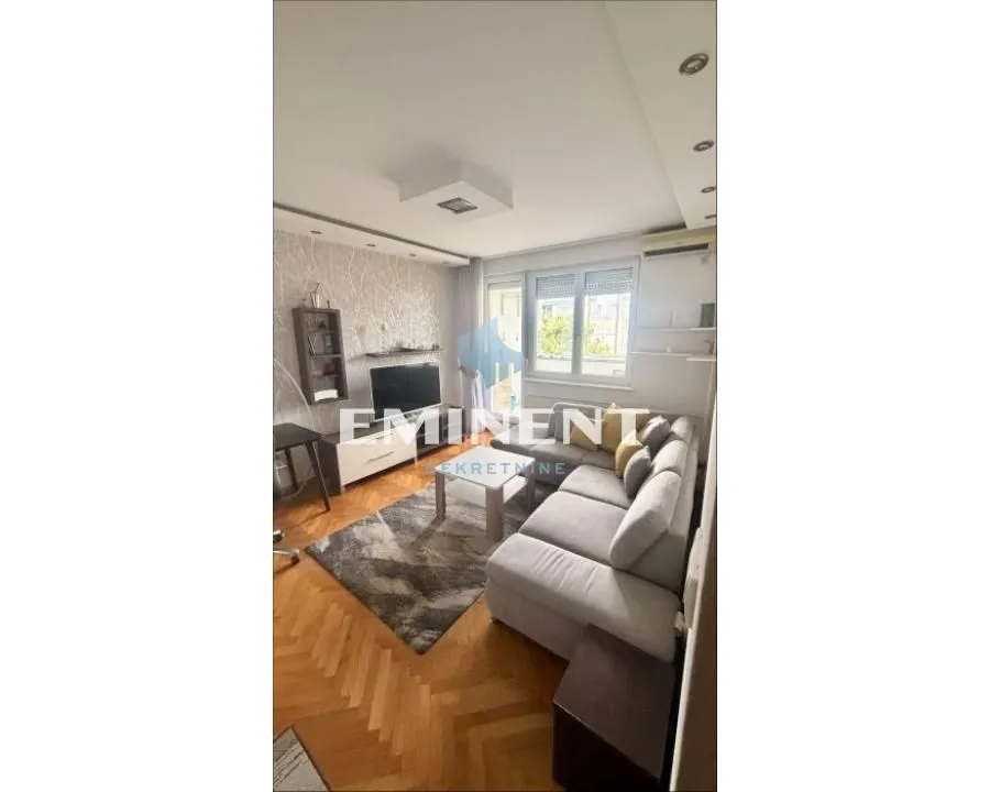 Rent, two bedroom apartment, 43m², Novi Beograd Blok 22, Novi Beograd Sve Podlokacije