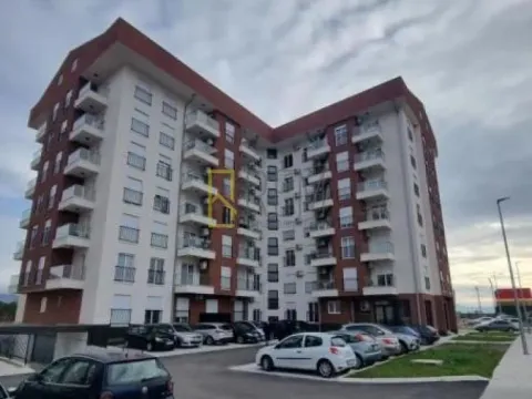 Prodaja, dvosoban stan, 58m², Stari Aerodrom, Podgorica - image 13