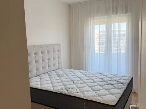 Izdavanje, jednosoban stan, 49m², Central Point, Podgorica - image 7