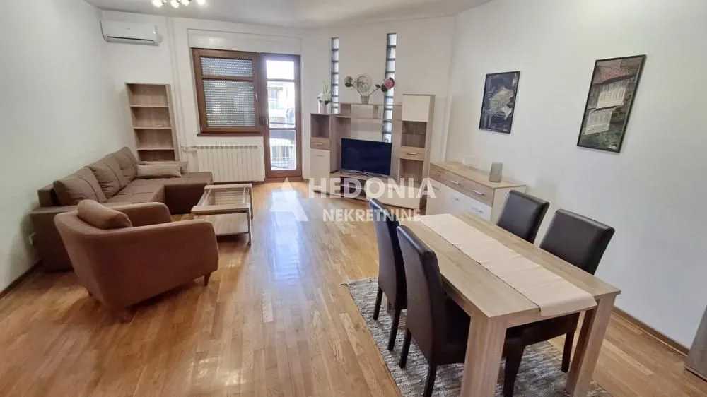 Izdavanje, dvosoban stan, 64m², Vračar Sve Podlokacije, Beograd