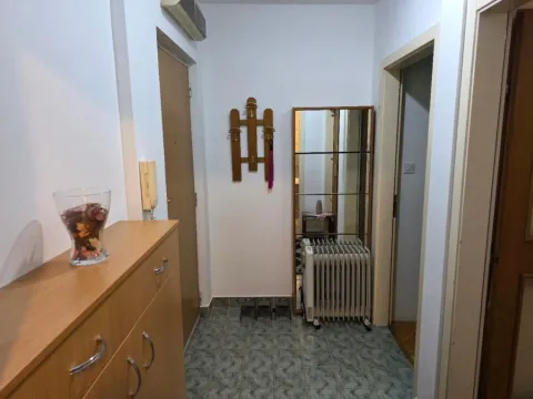 Izdavanje, jednosoban stan, 55m², Preko Morače, Podgorica - image 10