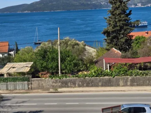 Sale, two bedroom apartment, 70m², Kumbor, Herceg Novi - image 2