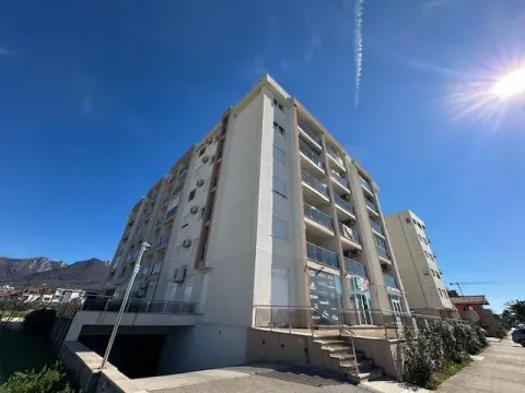 Prodaja, jednosoban stan, 59m², Šušanj, Bar - image 11