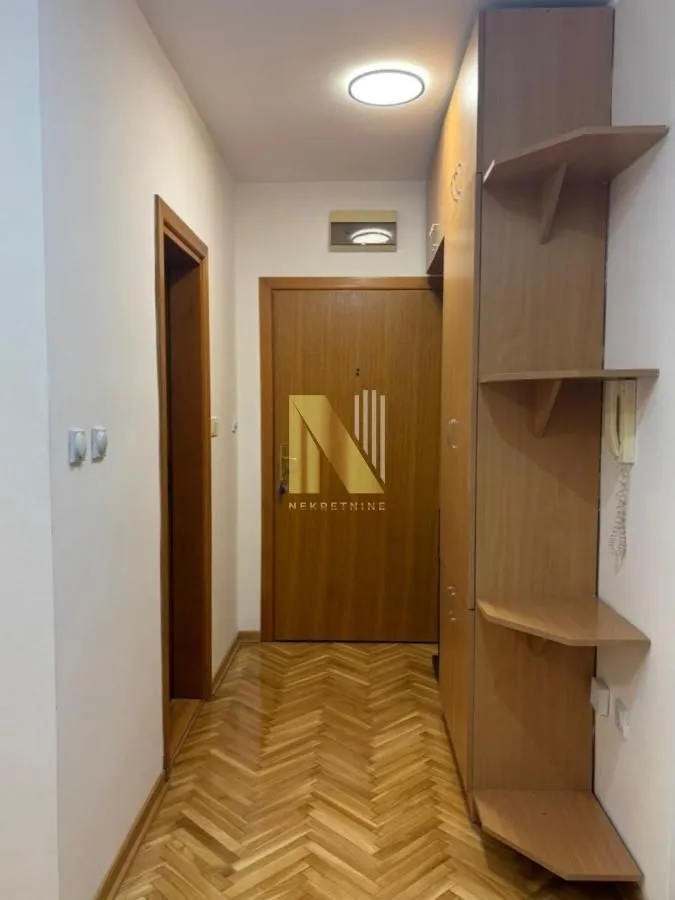 Izdavanje, jednosoban stan, 28m², Nova Detelinara, Novi Sad Sve Podlokacije