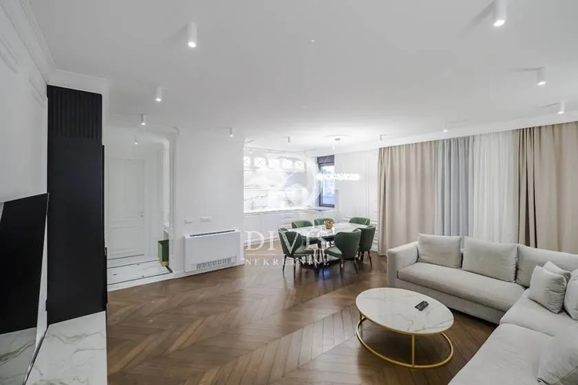 Prodaja, trosoban stan, 115m², Vračar Sve Podlokacije, Beograd