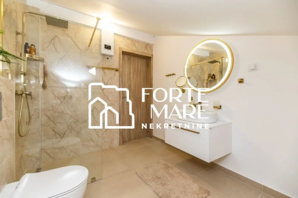Prodaja, kuća, 294m², Herceg Novi, Crna Gora