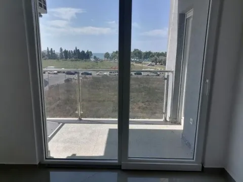 Sale, one bedroom apartment, 53m², Šušanj, Bar - image 5