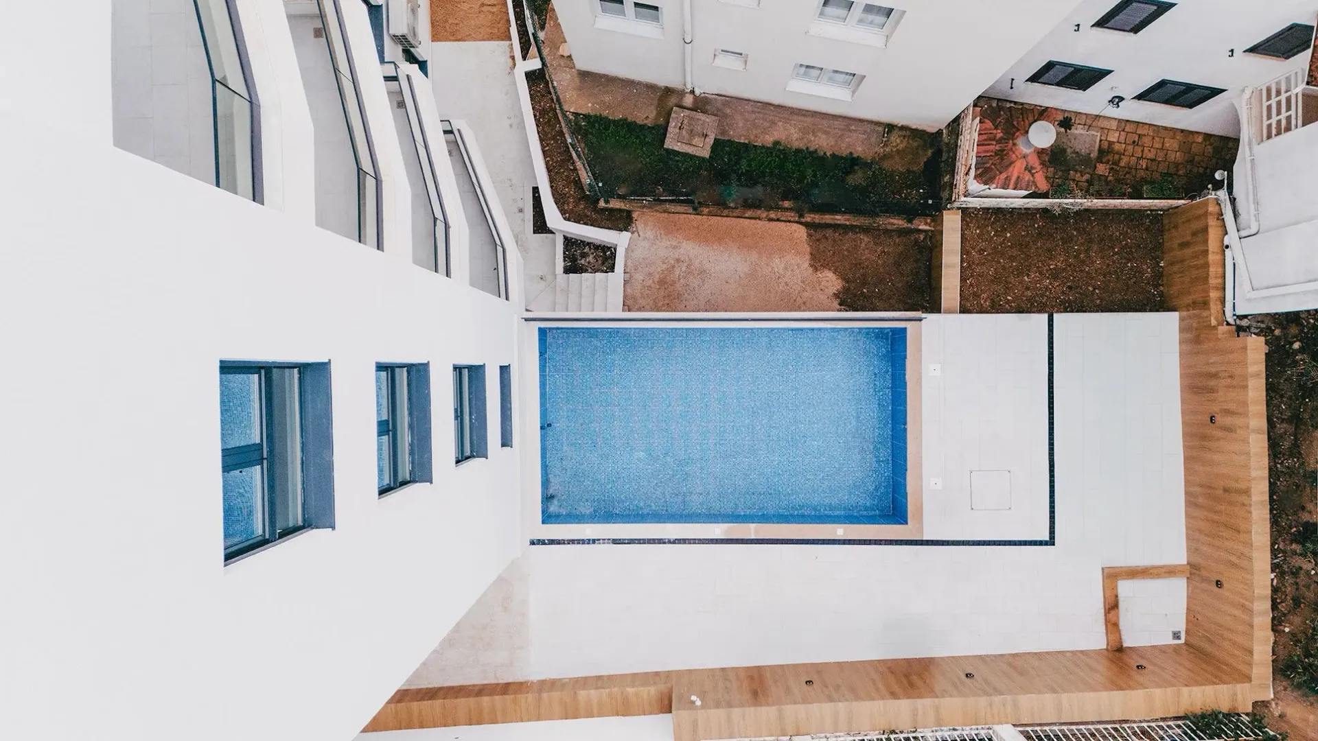 Izdavanje, ugostiteljski objekat, 1600m², Budva, Crna Gora