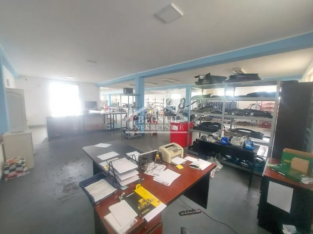 Izdavanje, poslovni prostor, 650m², Centar, Smederevo