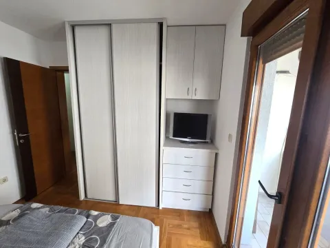 Rent, two bedroom apartment, 70m², Stari Aerodrom, Podgorica - image 14