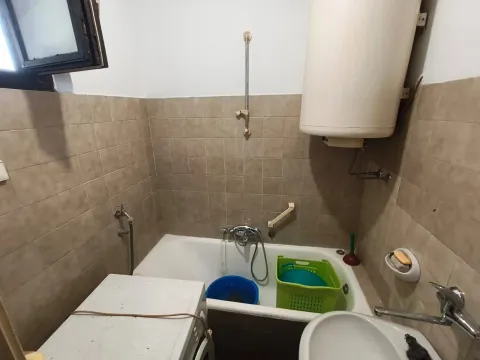 Prodaja, trosoban stan, 95m², Blok 6, Podgorica - image 10
