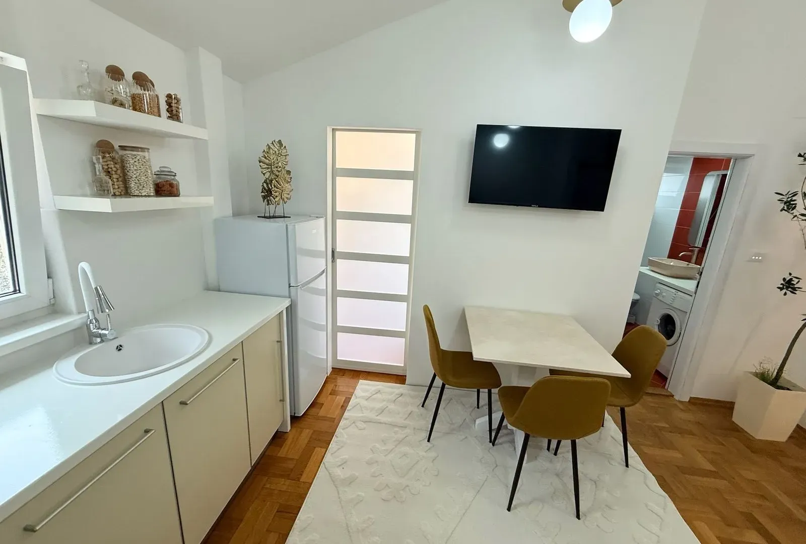 Sale, one bedroom apartment, 26m², Petrovac, Budva