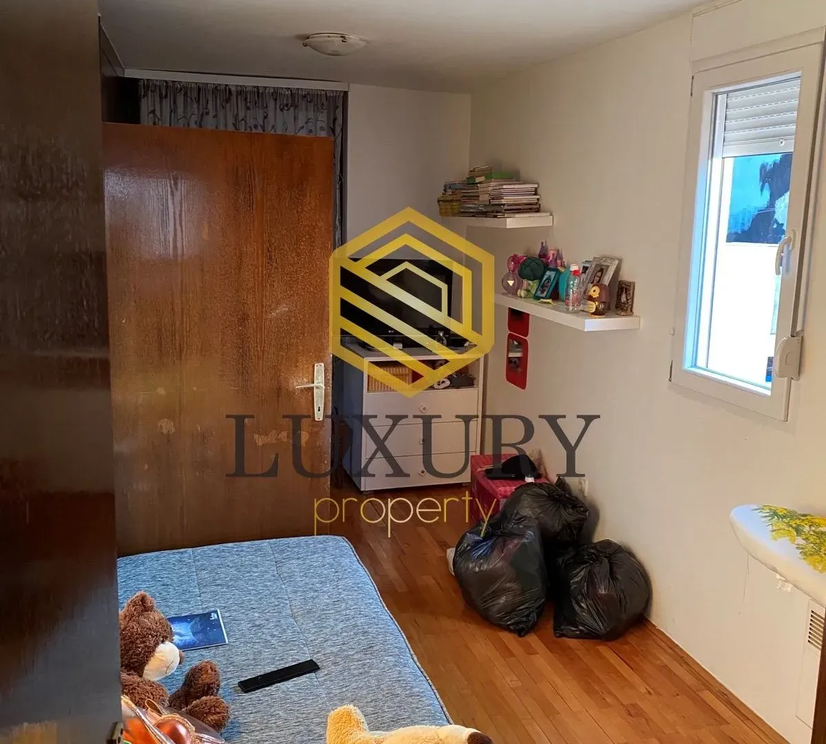 Prodaja, dvosoban stan, 76m², Blok 5, Podgorica