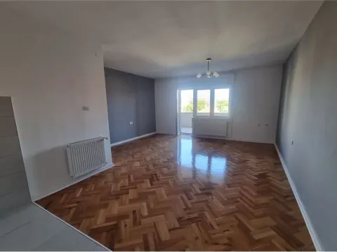 Sale, three bedroom apartment, 82m², Niš, Srbija - image 7