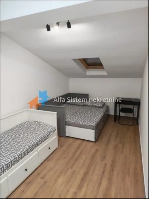 Izdavanje, trosoban stan, 77m², Autokomanda, Voždovac Sve Podlokacije