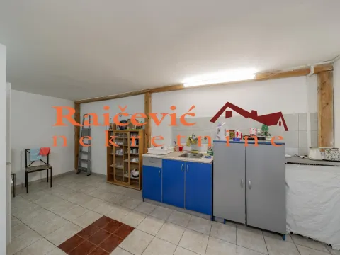 Prodaja, poslovni prostor, 315m², Vojvode Vlahovica, Beograd - image 17