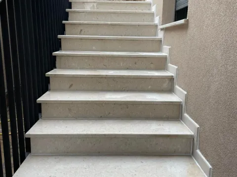 Rent, house, 300m², Vranići, Podgorica - image 4