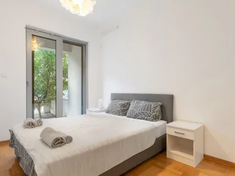 Sale, three bedroom apartment, 97m², Morinj, Kotor - image 7