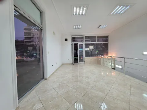 Prodaja, poslovni prostor, 82m², Podgorica, Crna Gora - image 10