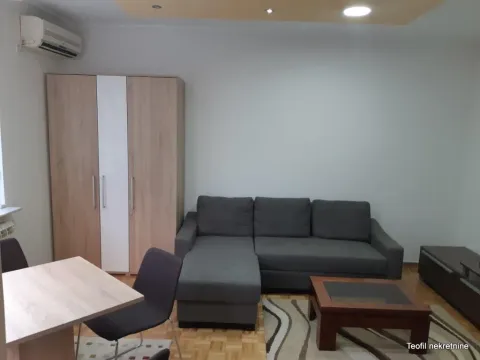 Rent, one bedroom apartment, 35m², Severni Bulevar, Zvezdara Sve Podlokacije - image 3