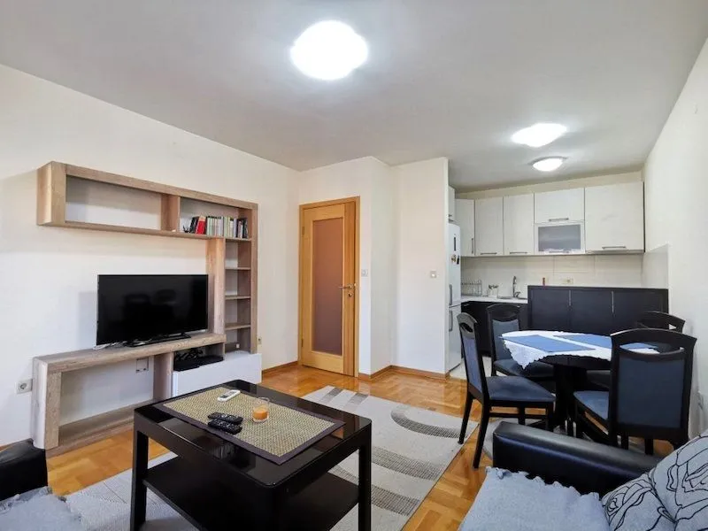 Rent, two bedroom apartment, 55m², Stari Aerodrom, Podgorica