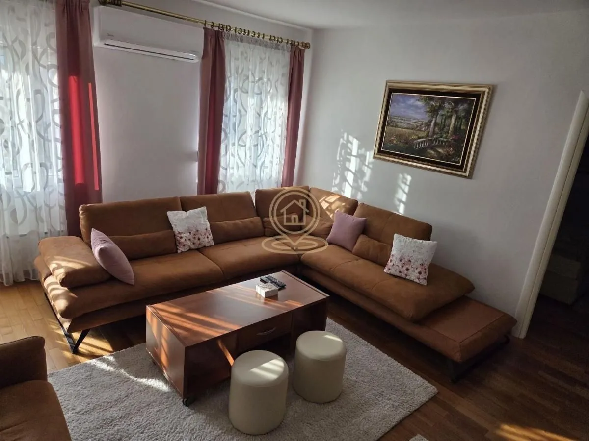 Rent, two bedroom apartment, 64m², Vračar Sve Podlokacije, Beograd