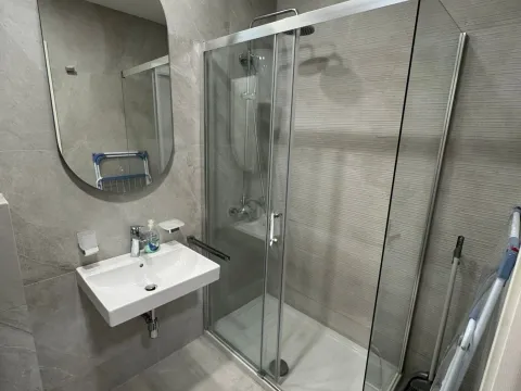 Izdavanje, jednosoban stan, 49m², Central Point, Podgorica - image 9