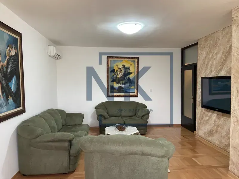 Prodaja, dvosoban stan, 80m², Stari Aerodrom, Podgorica