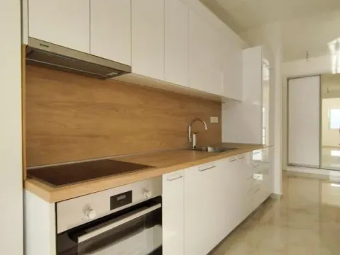 Sale, two bedroom apartment, 87m², Baošići, Herceg Novi - image 4