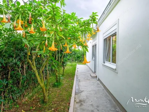 Sale, house, 118m², Tivat, Crna Gora - image 17