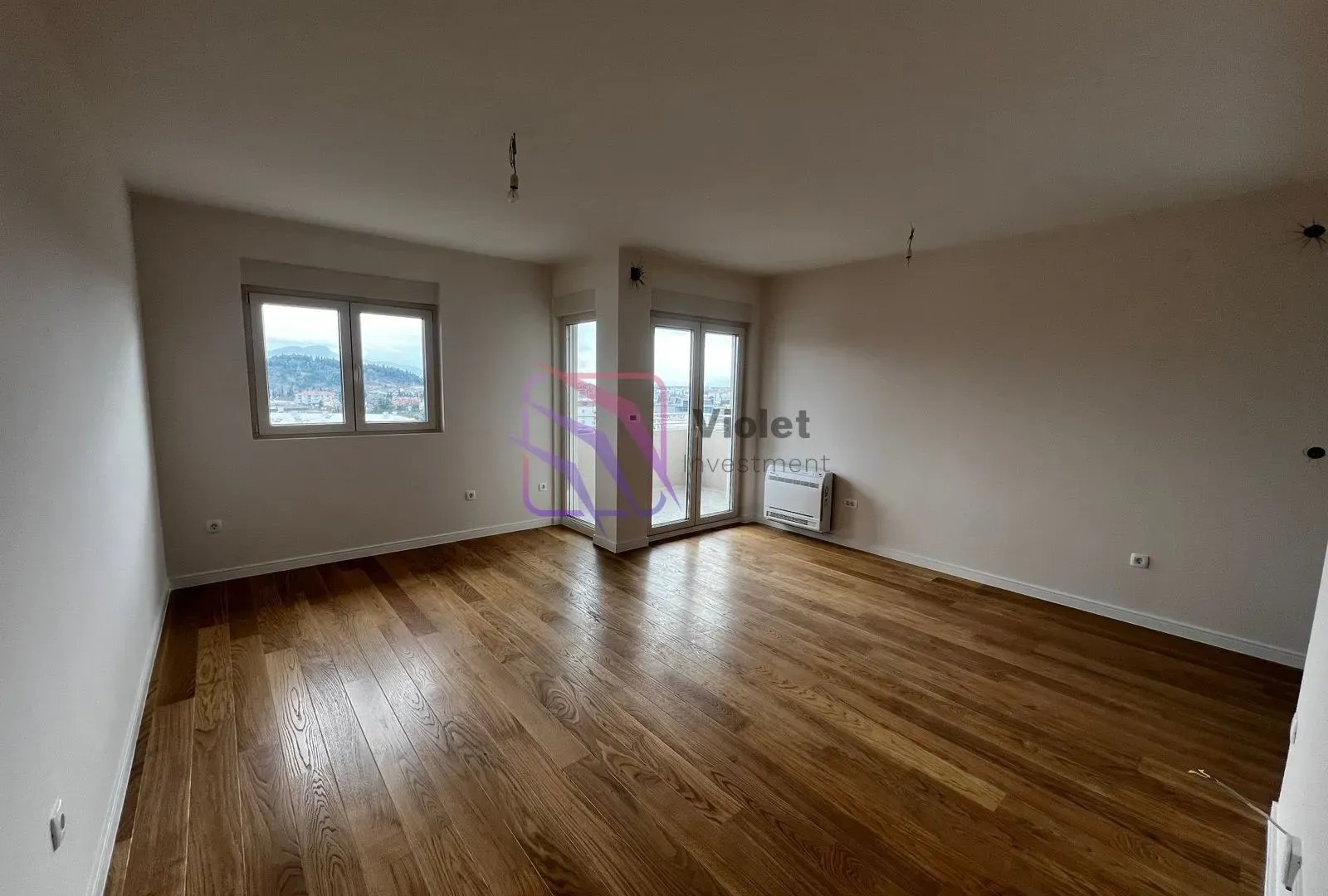 Izdavanje, dvosoban stan, 71m², Central Point, Podgorica