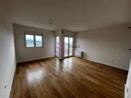 Izdavanje, dvosoban stan, 71m², Central Point, Podgorica